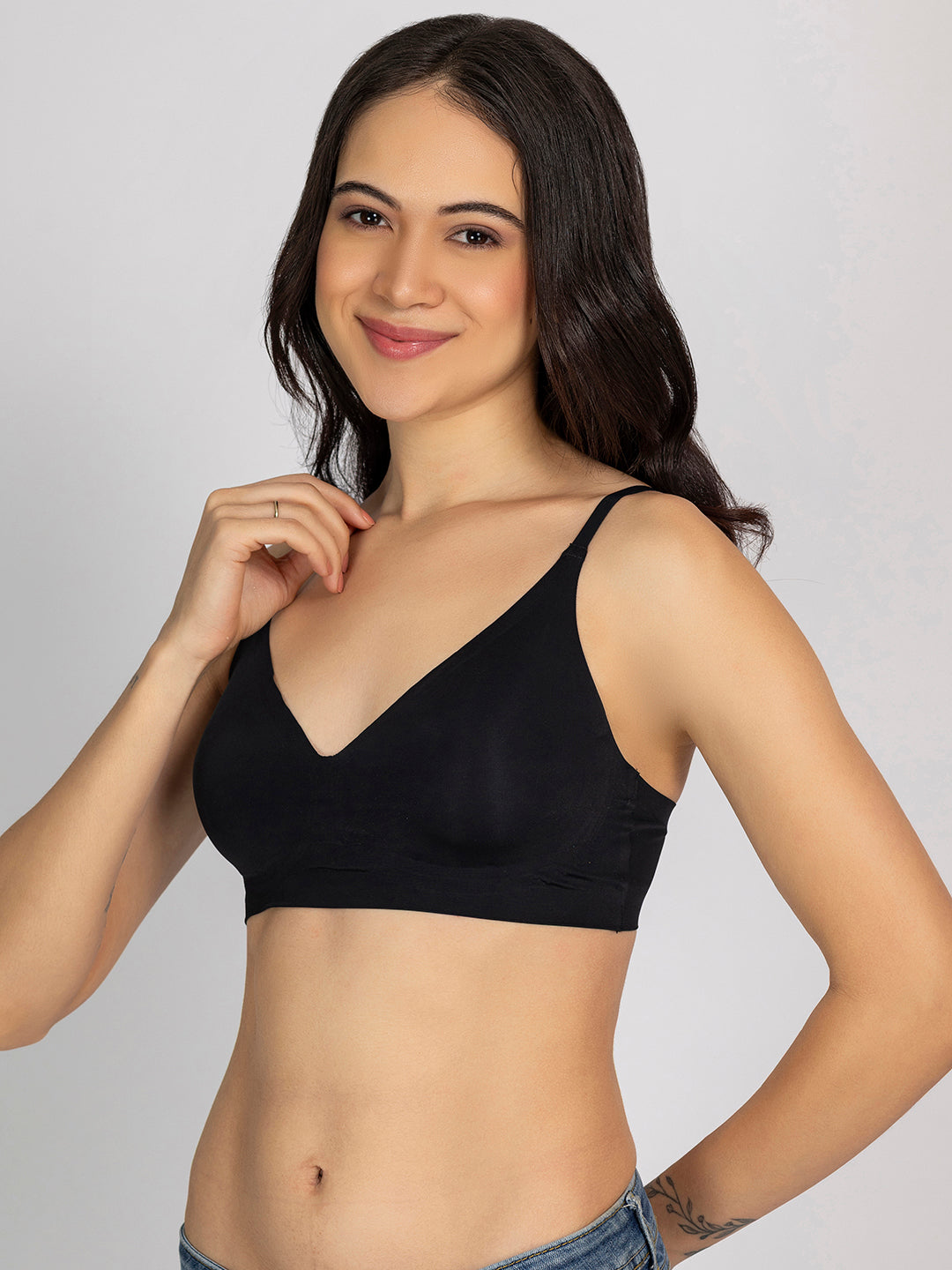 Chelvet Black Seamless Padded Slip-on Bra