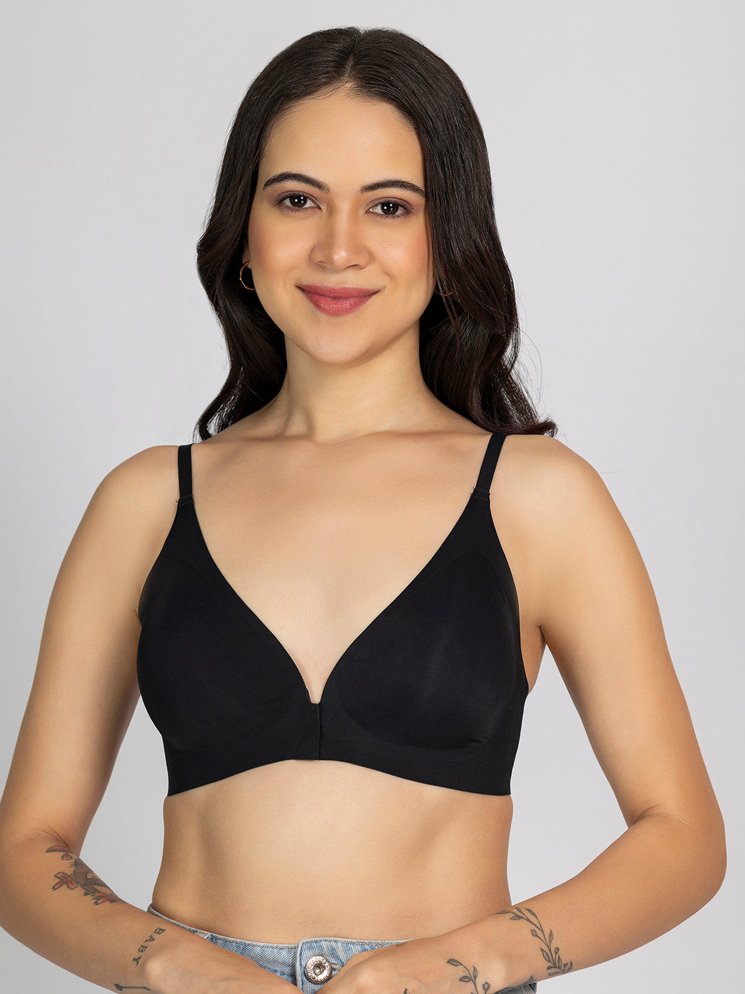 Chelvet Black Seamless Padded Front-Closure Bra