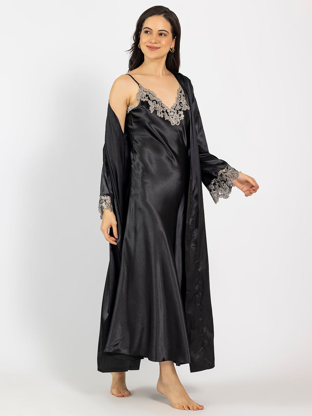 Black Maxi Night Dress with Full-Sleeve Robe