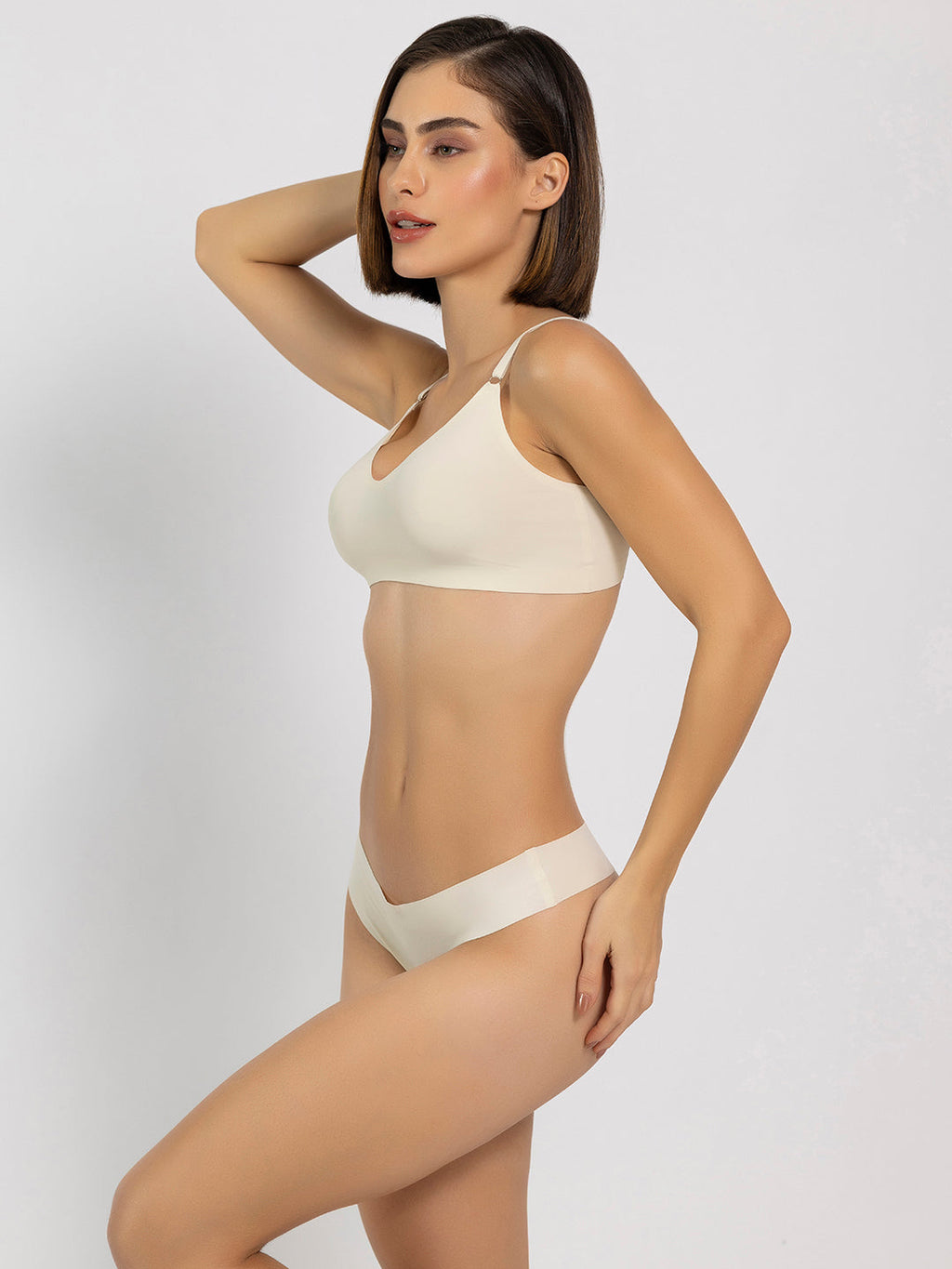 Chelvet Cream Seamless Lingerie Set